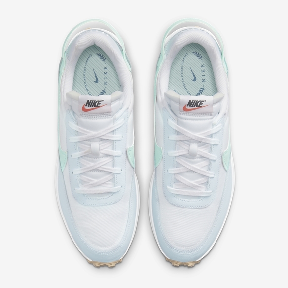 Nike New In Box Low Cut Retro Waffle Debut Authentic - Picture 2 of 5